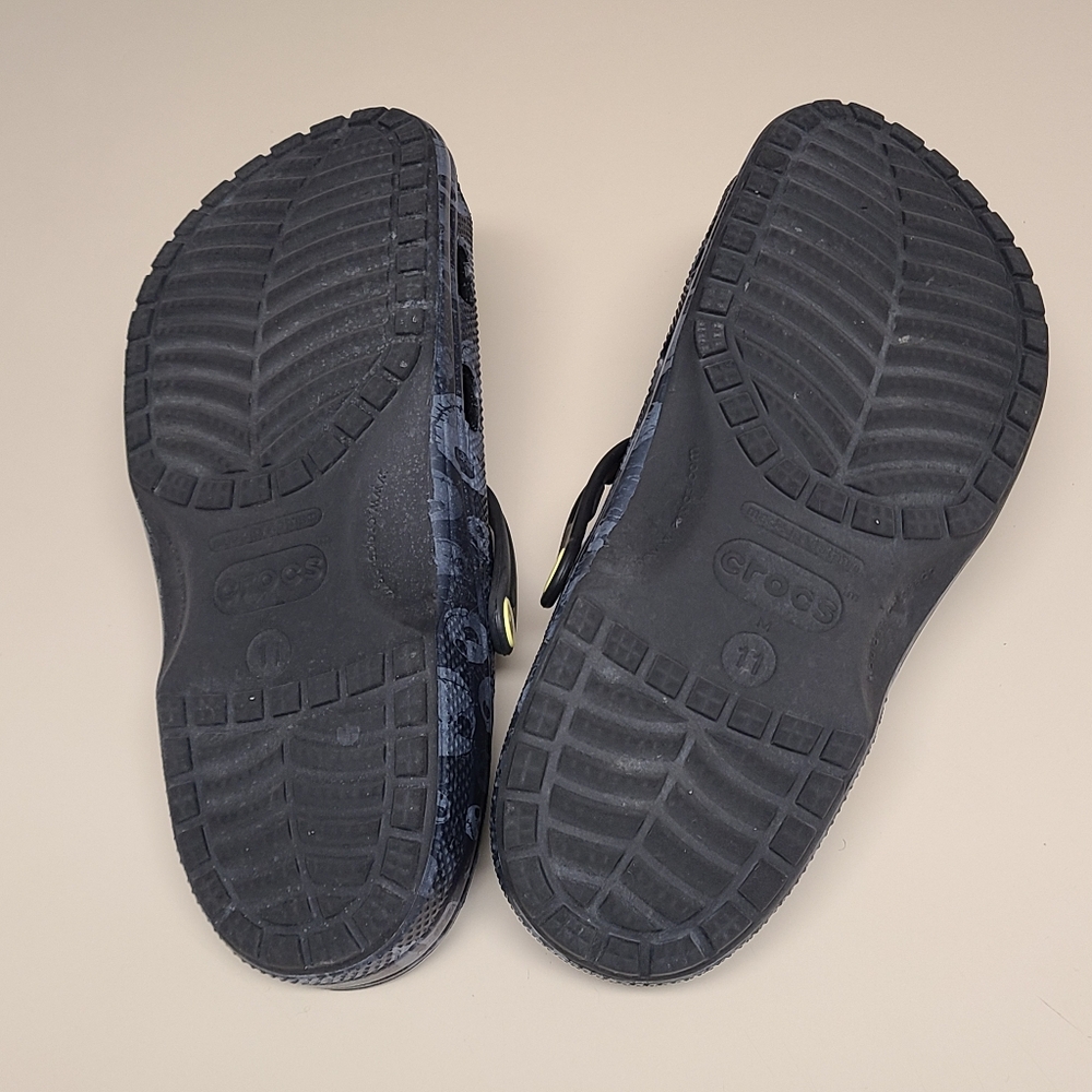 Crocs Disney A Nightmare Before Christmas glow in the dark clog sandals size 11 - Picture 8 of 9